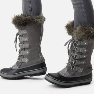 Sorel Joan of Arctic Boots 9.5